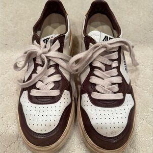 Women’s Super Distressed Autry  Sneakers sz 38